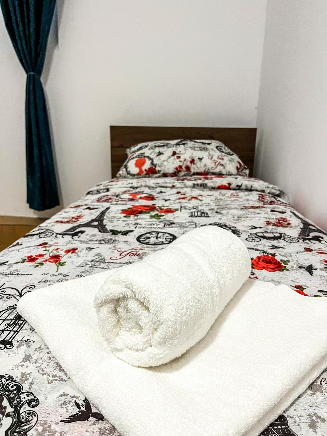 4, Private Rooms in Silvy's Pretty House, Burgas