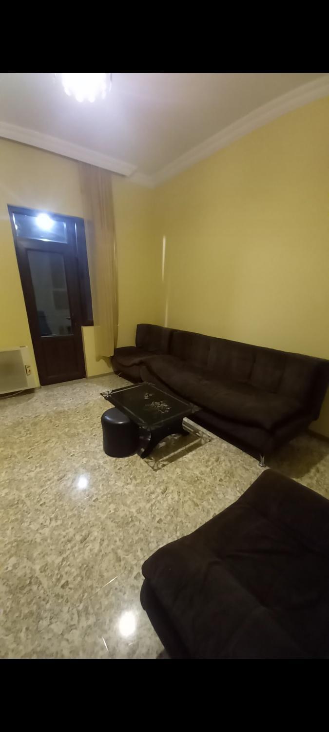 4, Home anri, Batumi