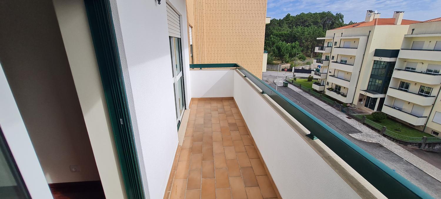 Lovely Modern Duplex 3 Bedroom Flat in Quiet Area, Figueira da Foz