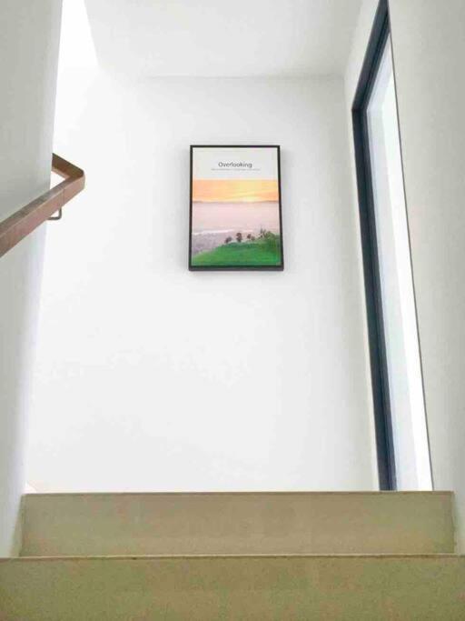1, Centralize Stylish Loft Apartment Near MRT 市中心全景屋, Singapore