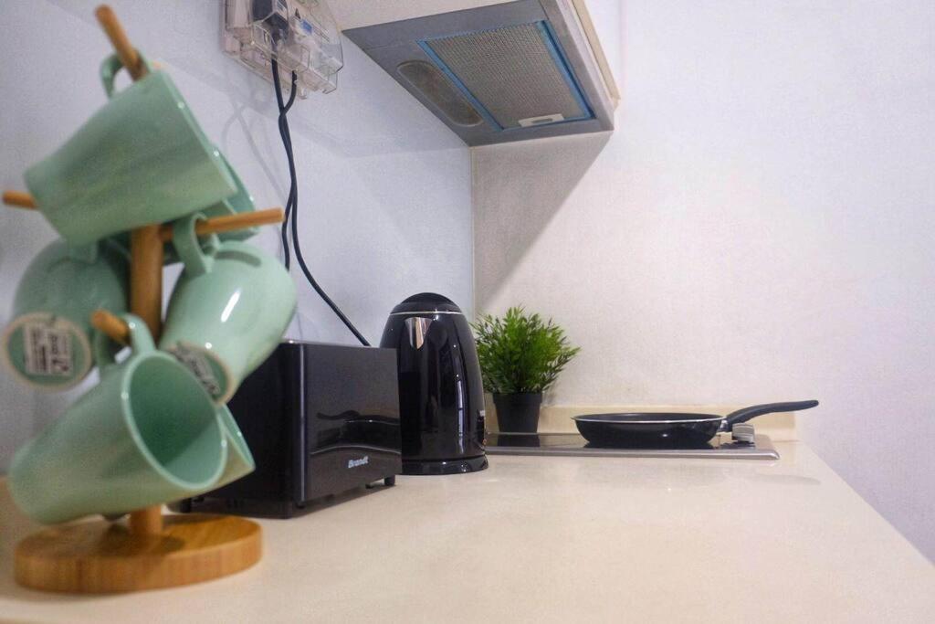 4, Centralize Stylish Loft Apartment Near MRT 市中心全景屋, Singapore
