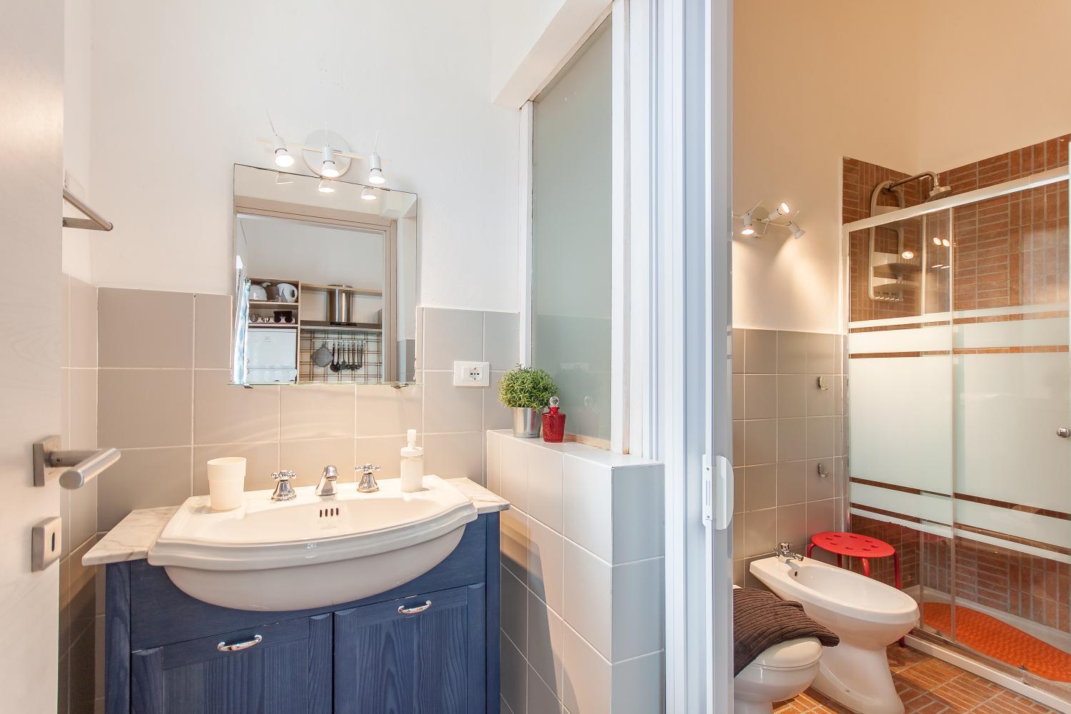 Bathroom 4, Alcamo Pool House, Trapani