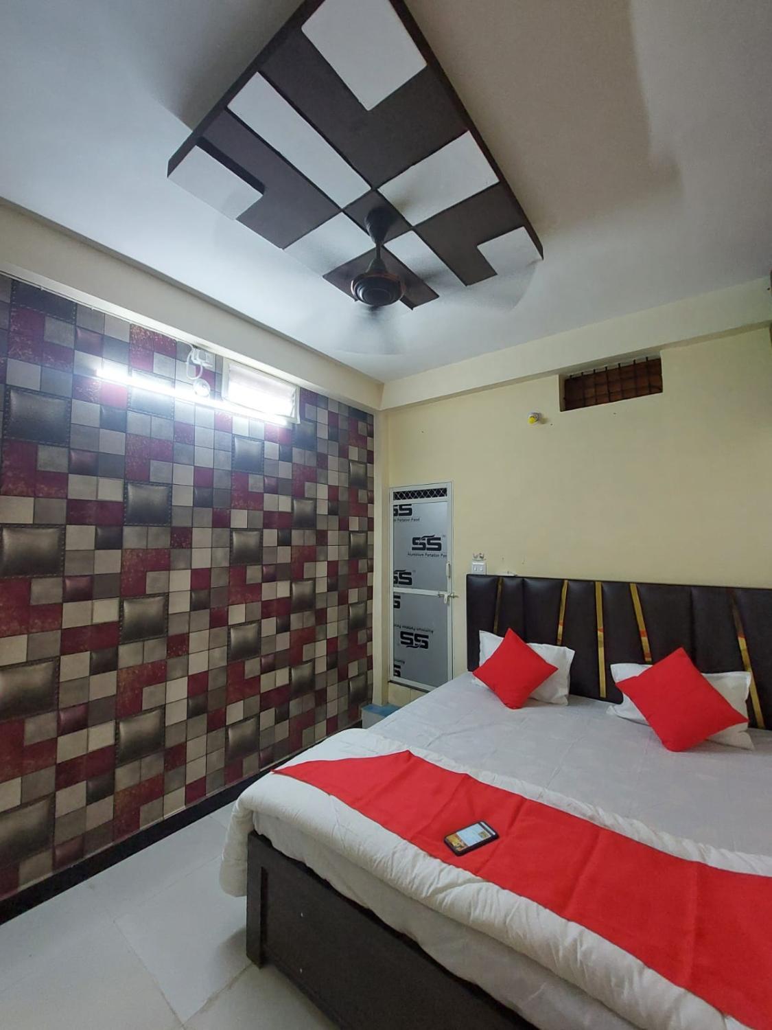 Others 3, Parvati Home Stay Single Double Bed room, Ujjain