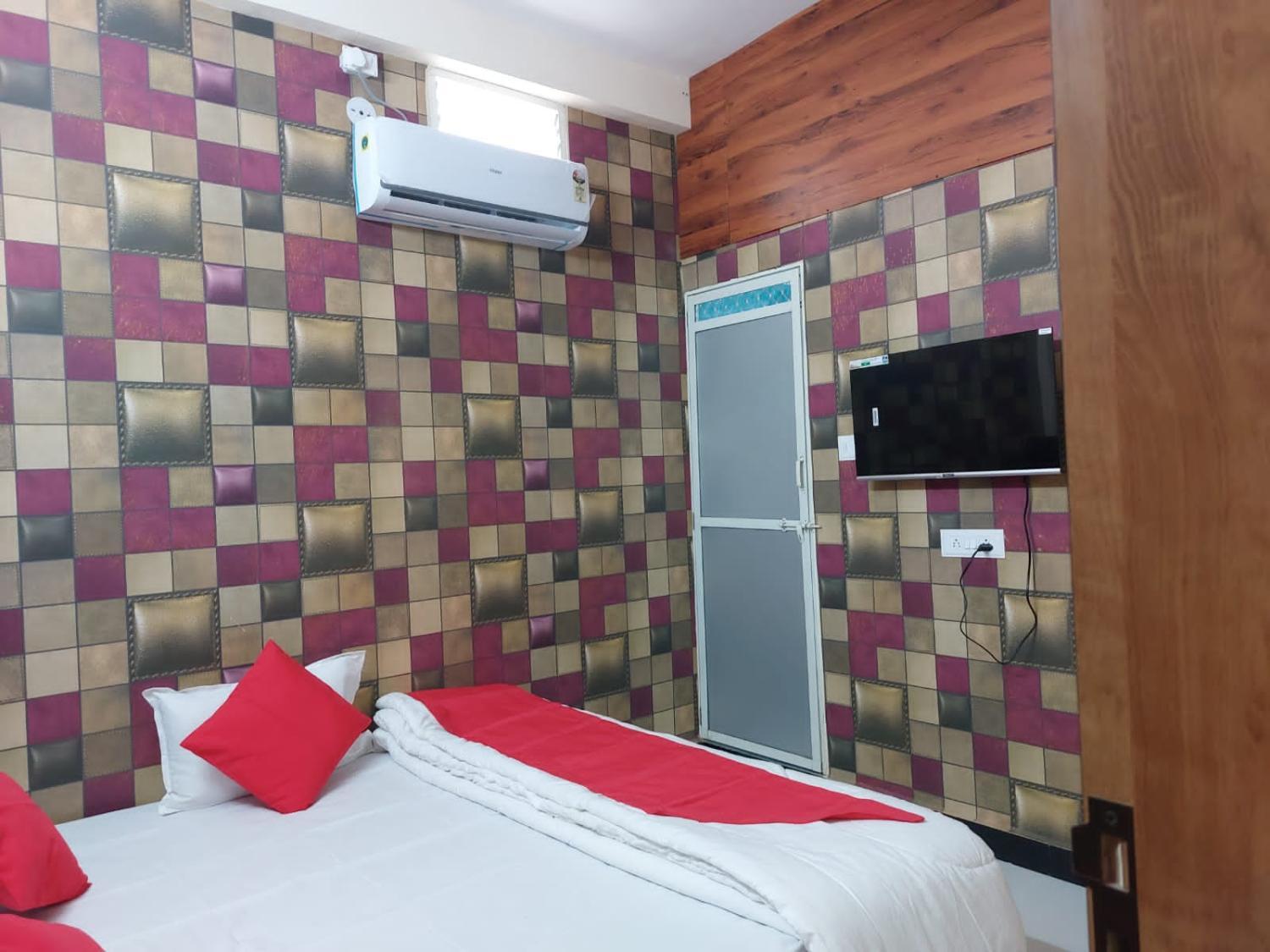 Others 4, Parvati Home Stay Single Double Bed room, Ujjain