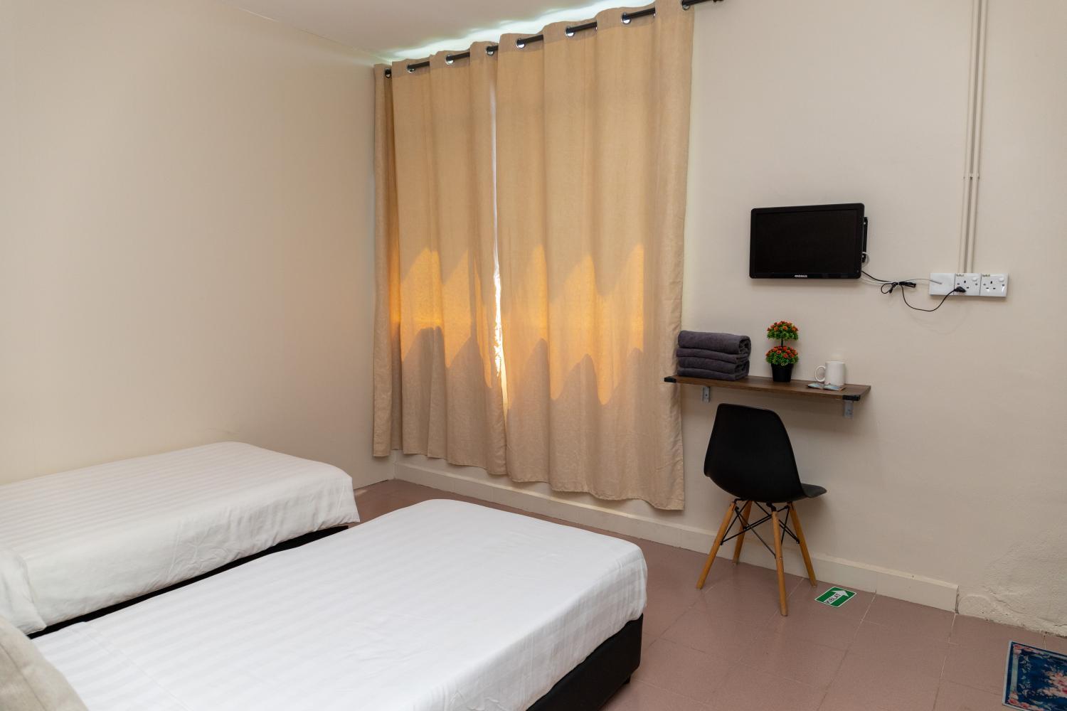 5, FAMILIA INN, Perlis