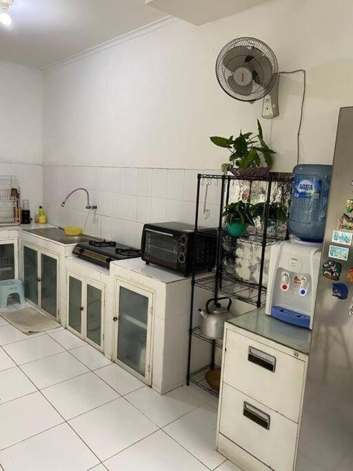 4, Coral House - Near Univ Indonesia Setu Babakan, South Jakarta