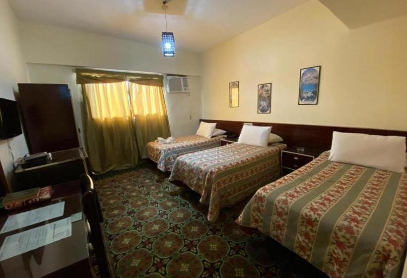 2, Salvatore Room With Breakfast- Al Dokki, Ad-Duqi