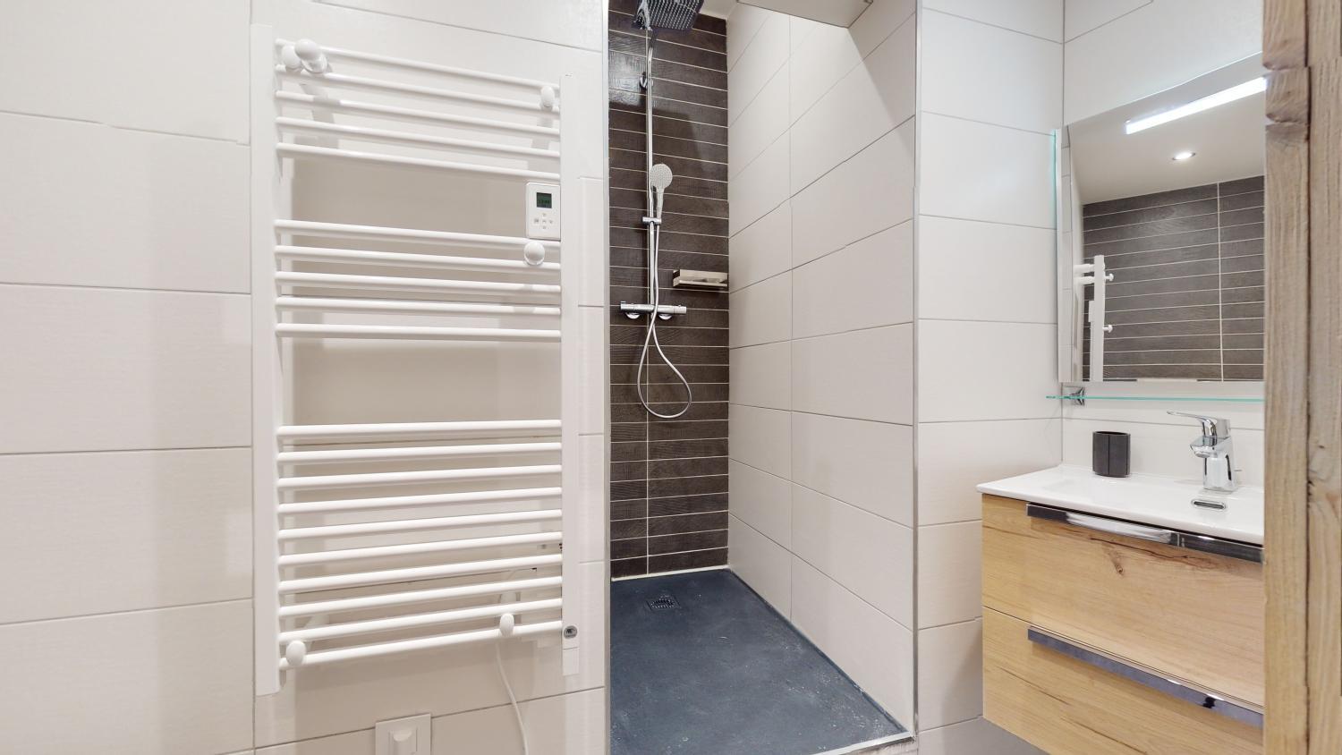 Bathroom 3, Residence Hoteliere Bellecote 4 etoiles, Savoie