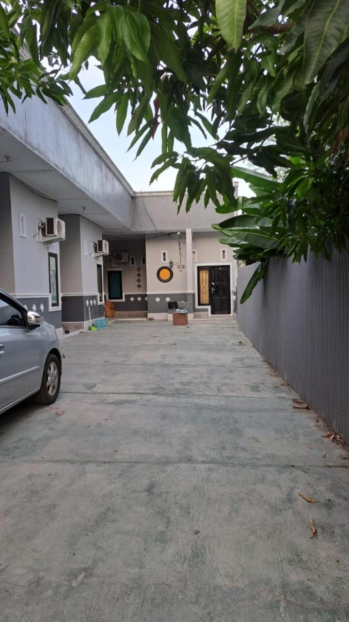 5, Fitri Guest House, Maros