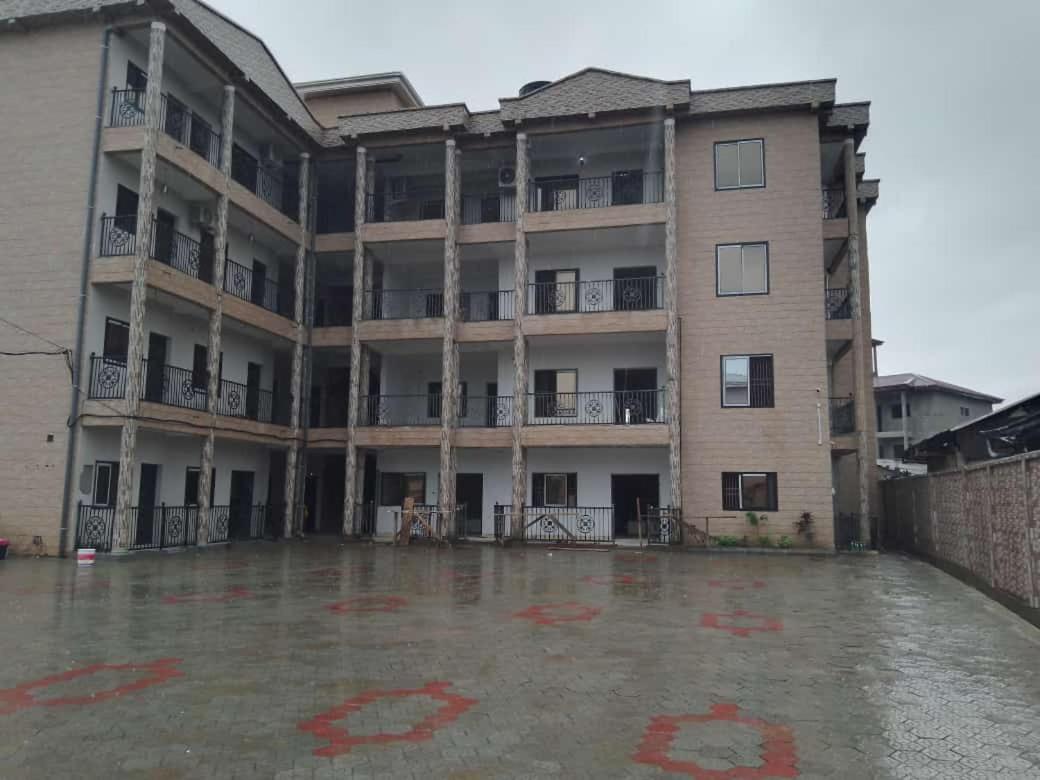 4, BIKABA GUEST HOUSE, Wouri