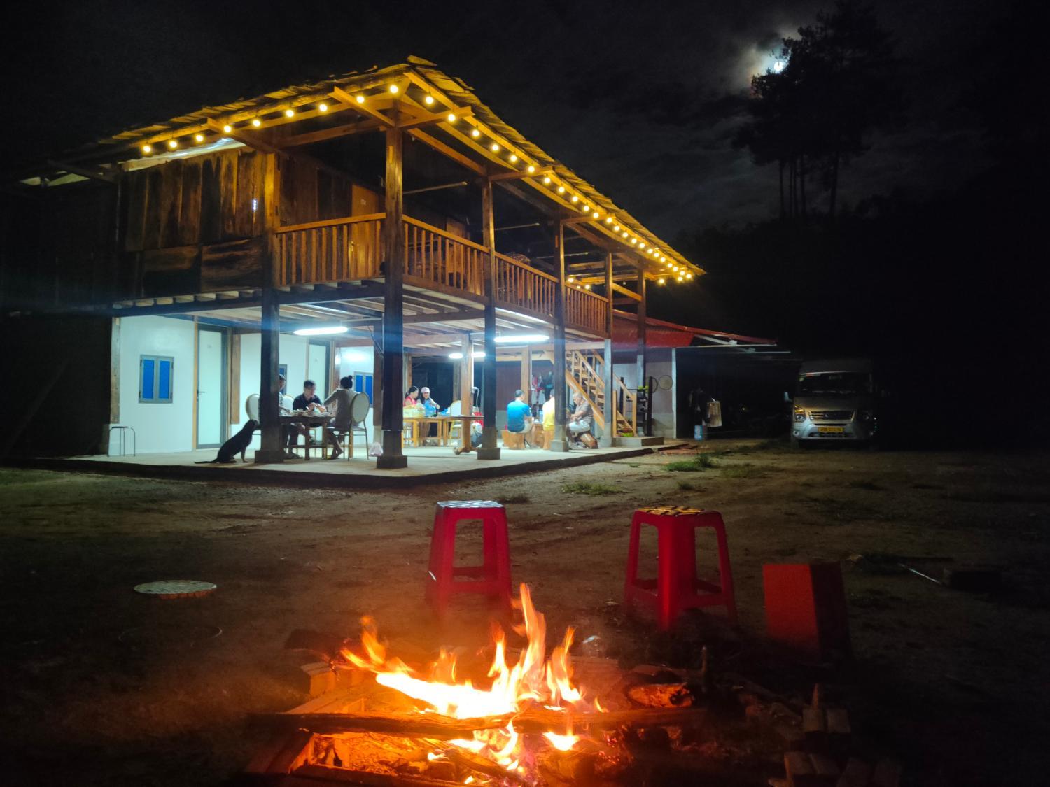 3, A PAO Hmong HOMESTAY, Mù Căng Trai