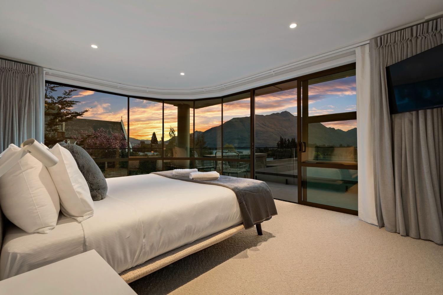 Others, Sunset Views, Queenstown-Lakes