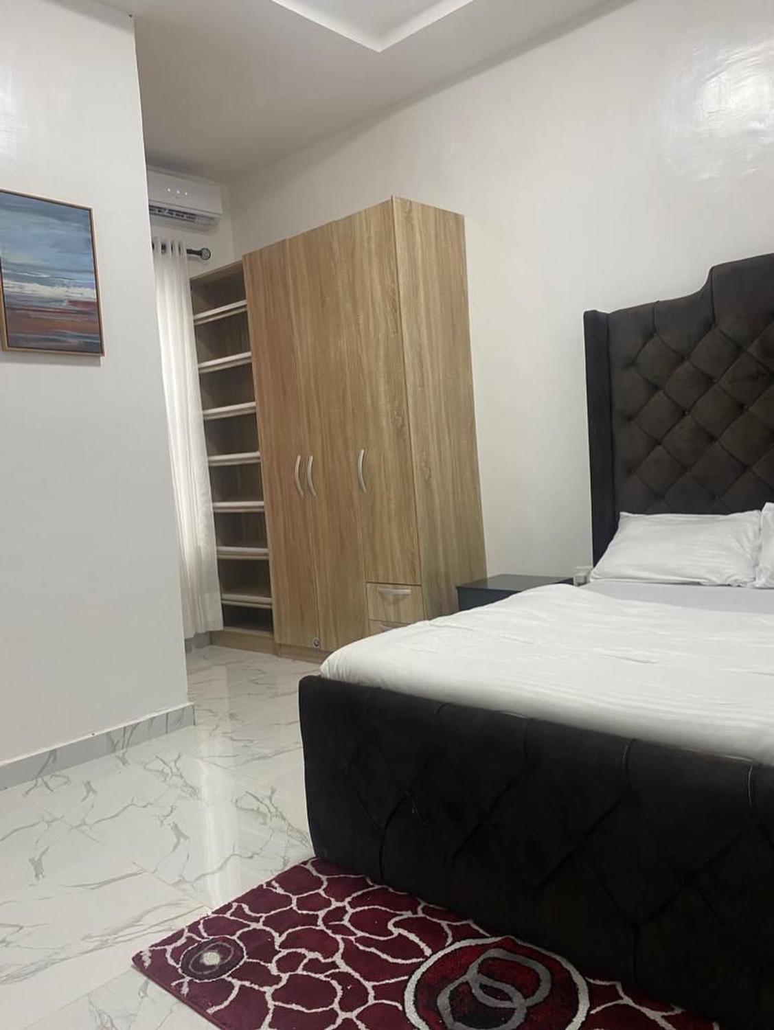 4, Thornhill luxury shortlet apartment,lagos, Eti-Osa