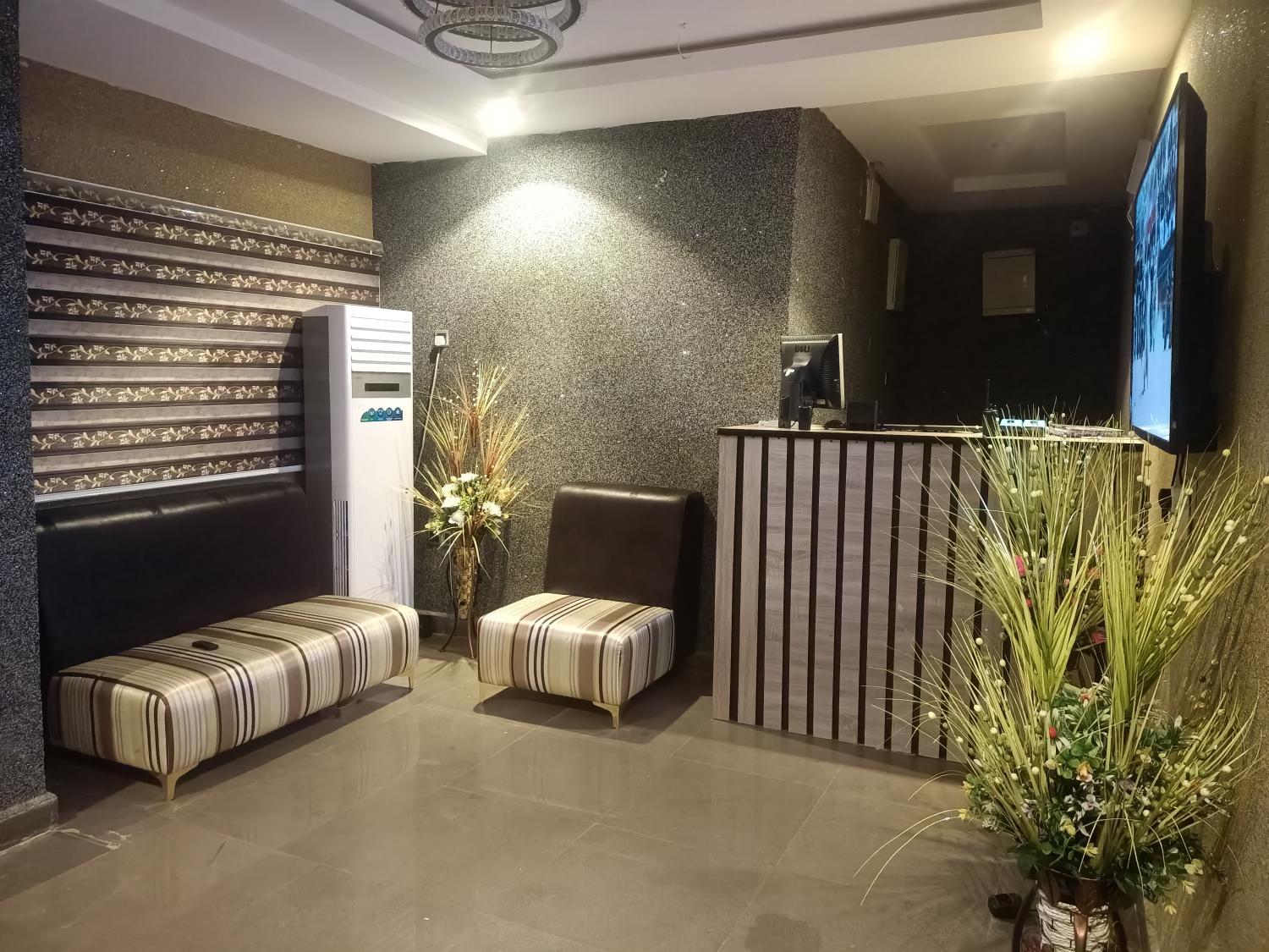 2, SAPITO RESIDENCE AND SUITE, Oboma Ngwa