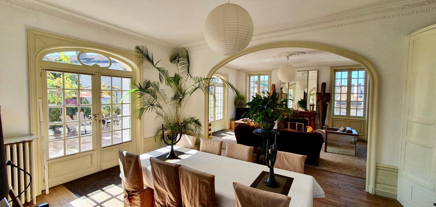 Food and beverages, Villa Art Nouveau, Charente