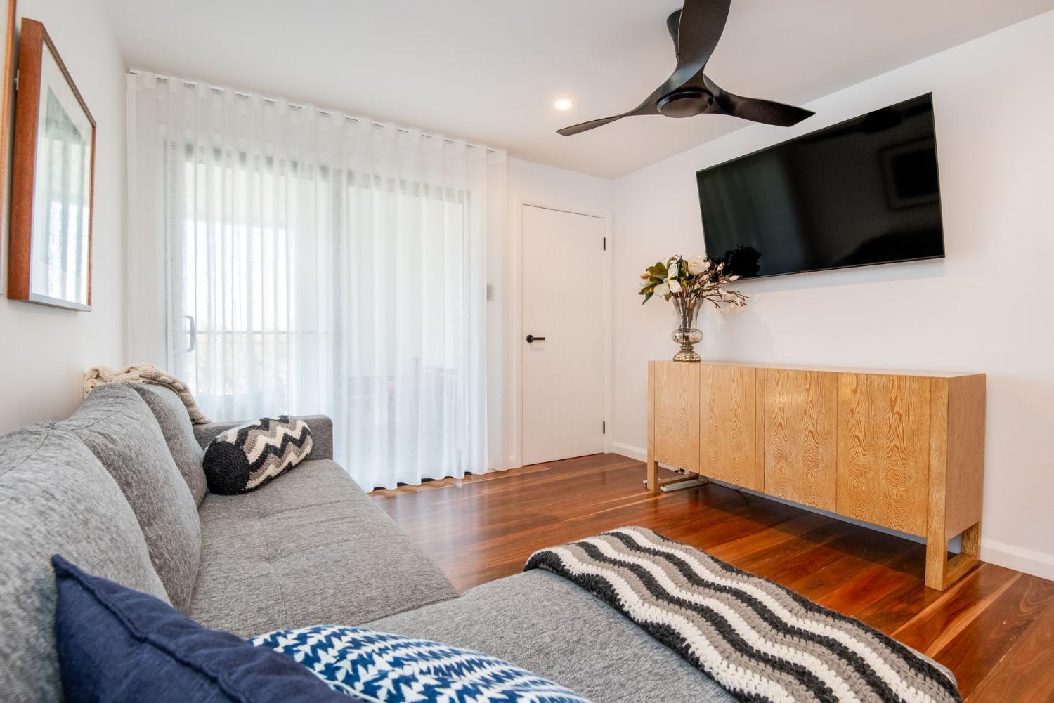 5, Whale Watch Headland, Coffs Harbour - Pt B