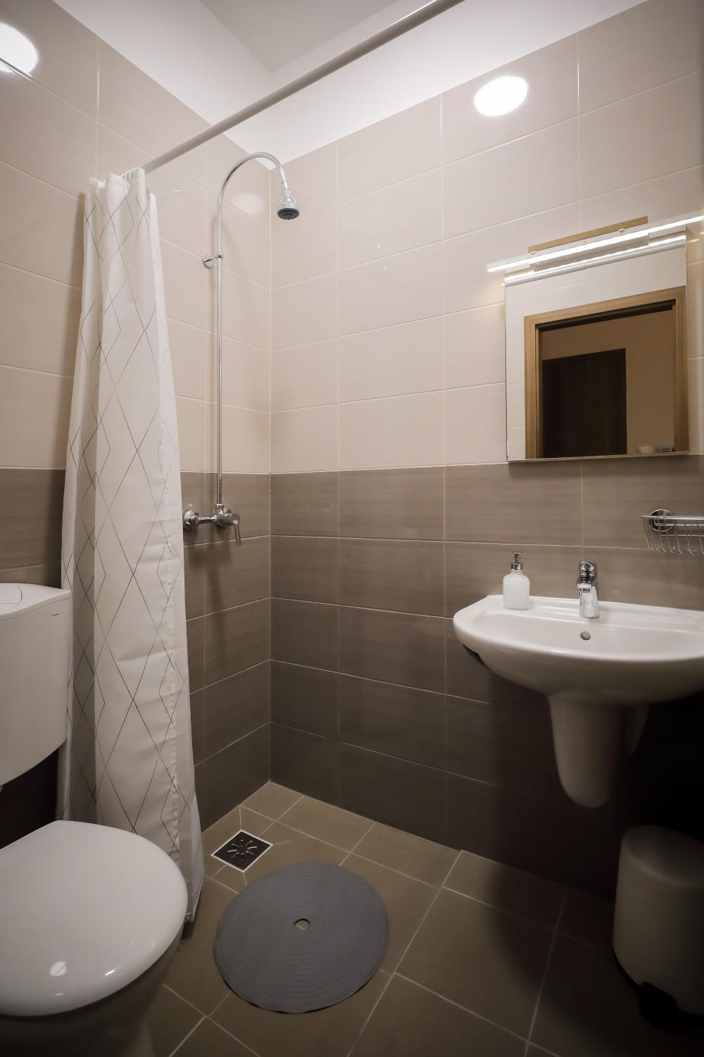 Bathroom, East Station Comfort Plus, Budapesti