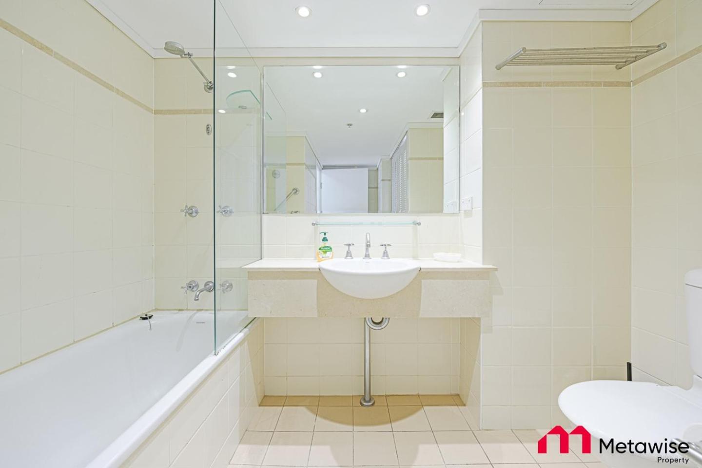 5, MetaWise Chatswood 1Bed next to station, Willoughby