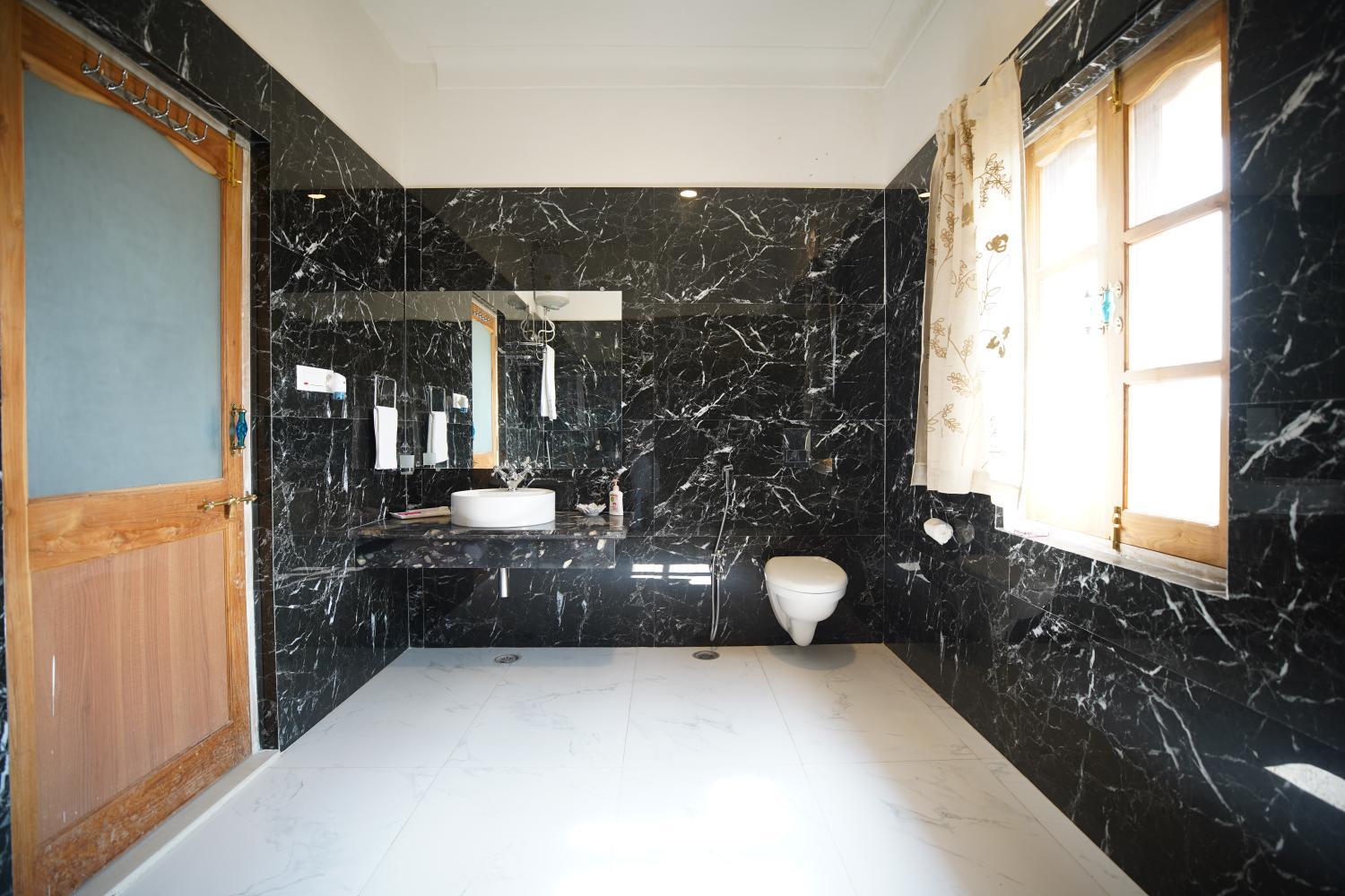 Bathroom, Castle Oodeypore A Boutique Stay Udaipur, Udaipur