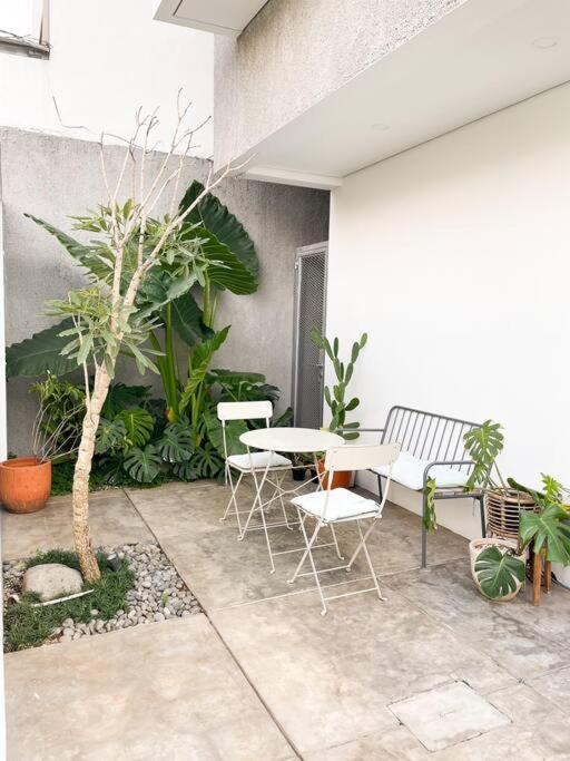 Balcony/terrace 5, Wallts House Villa with Pool and PS4 by GroRental, Bandung