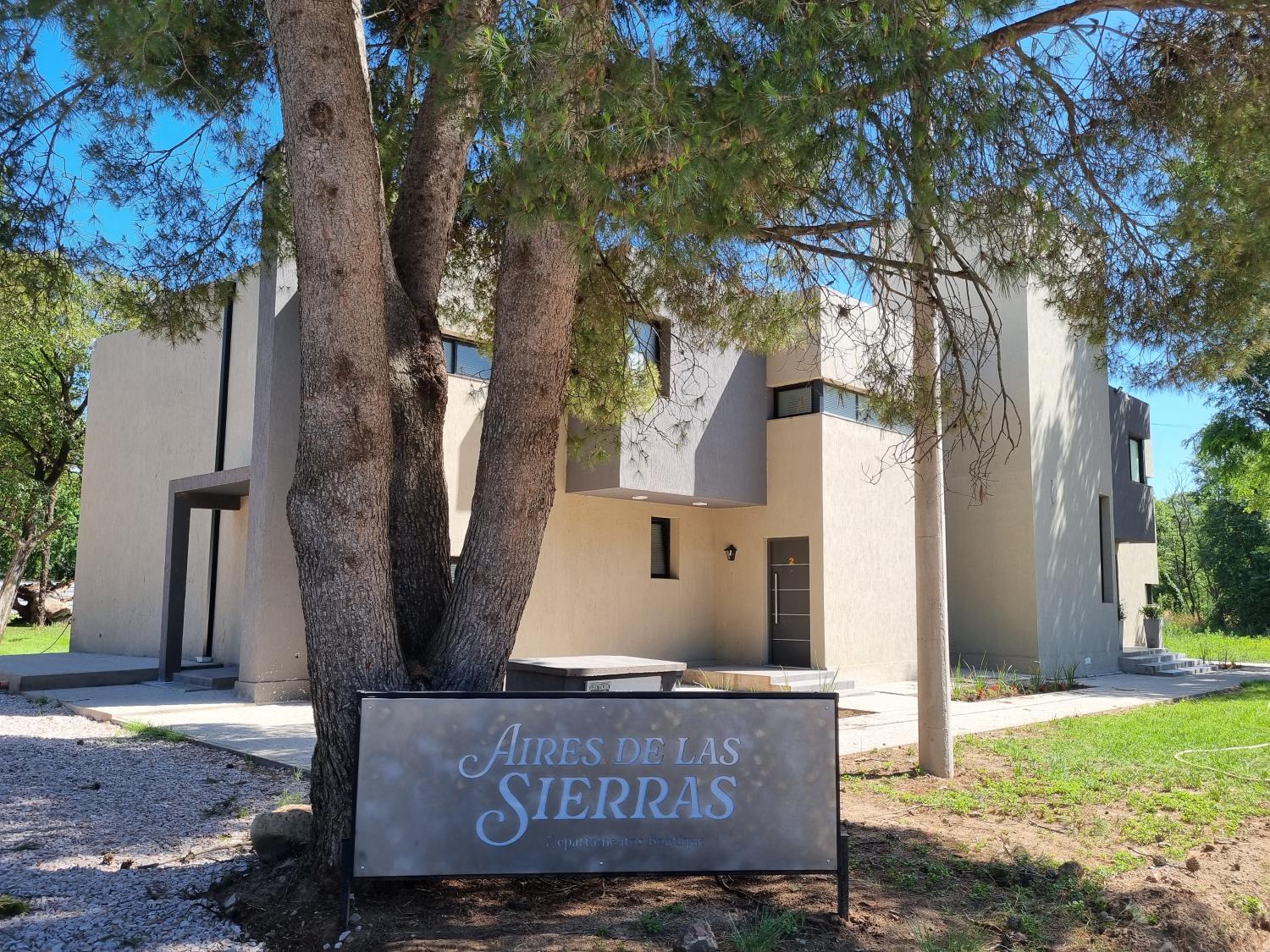 Exterior view 4, Aires de las Sierras, Tornquist