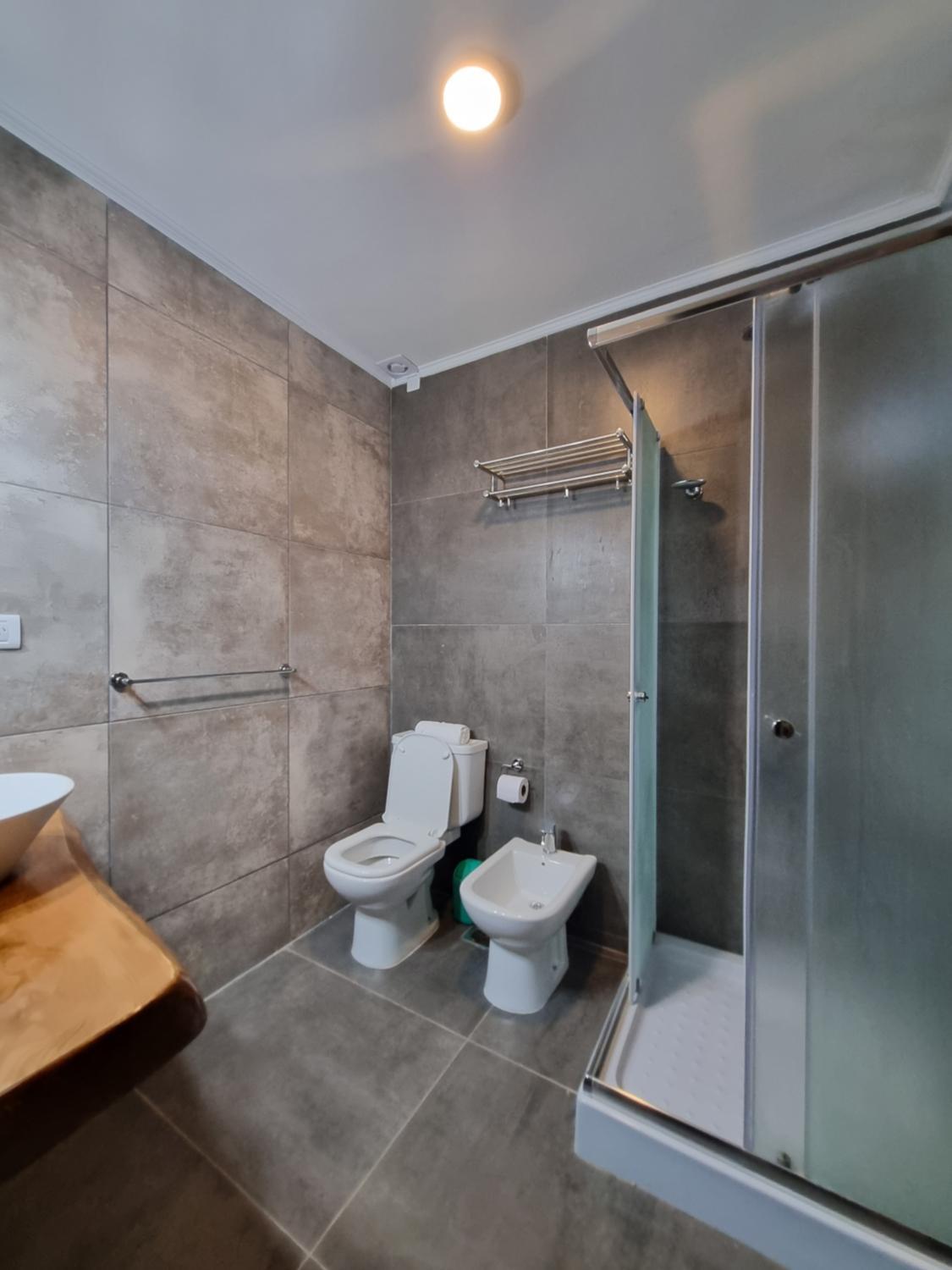 Bathroom 3, Aires de las Sierras, Tornquist