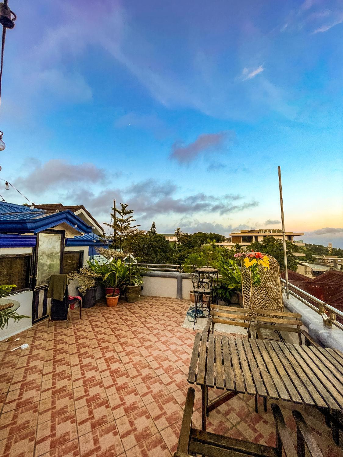Lovely Villa in Tagaytay with Pool & Full Taal View, Tagaytay City