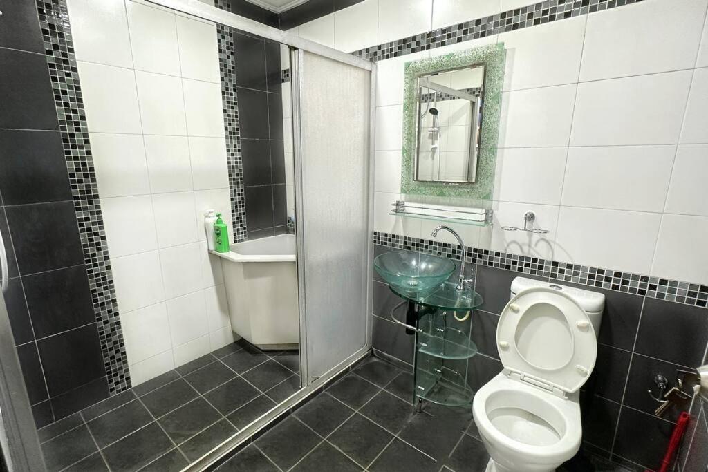 Bathroom 3, Alor Setar City Homestay, Kota Setar