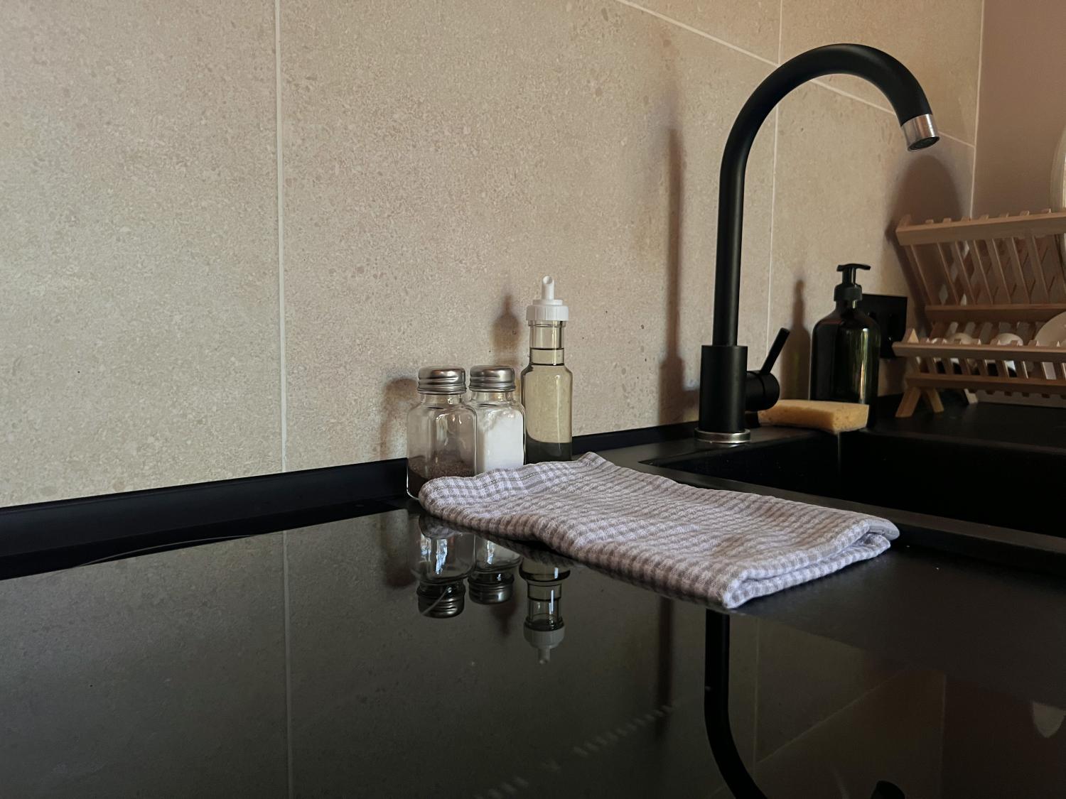 Facilities 5, Dobrede - будиночки під лісом, Perechyns'kyi