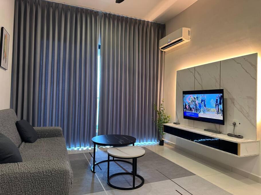 3, SeaView Danga Bay - Heart of City - by Cowidea, Johor Bahru