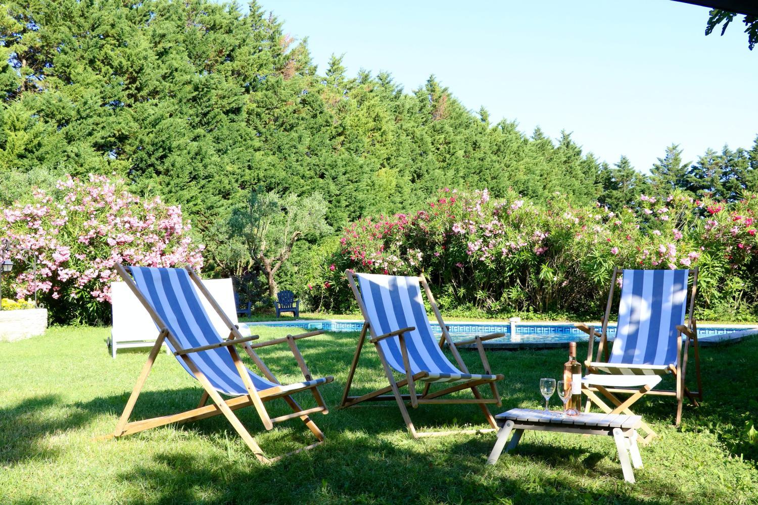 Exterior view 3, Villa charmante a Althen des Paluds avec piscine privee, Vaucluse