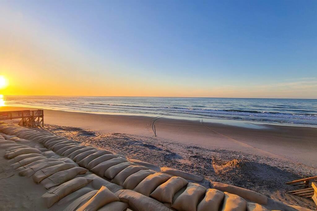 3, Sunshine Paradise! Gorgeous Beachfront views!, Onslow