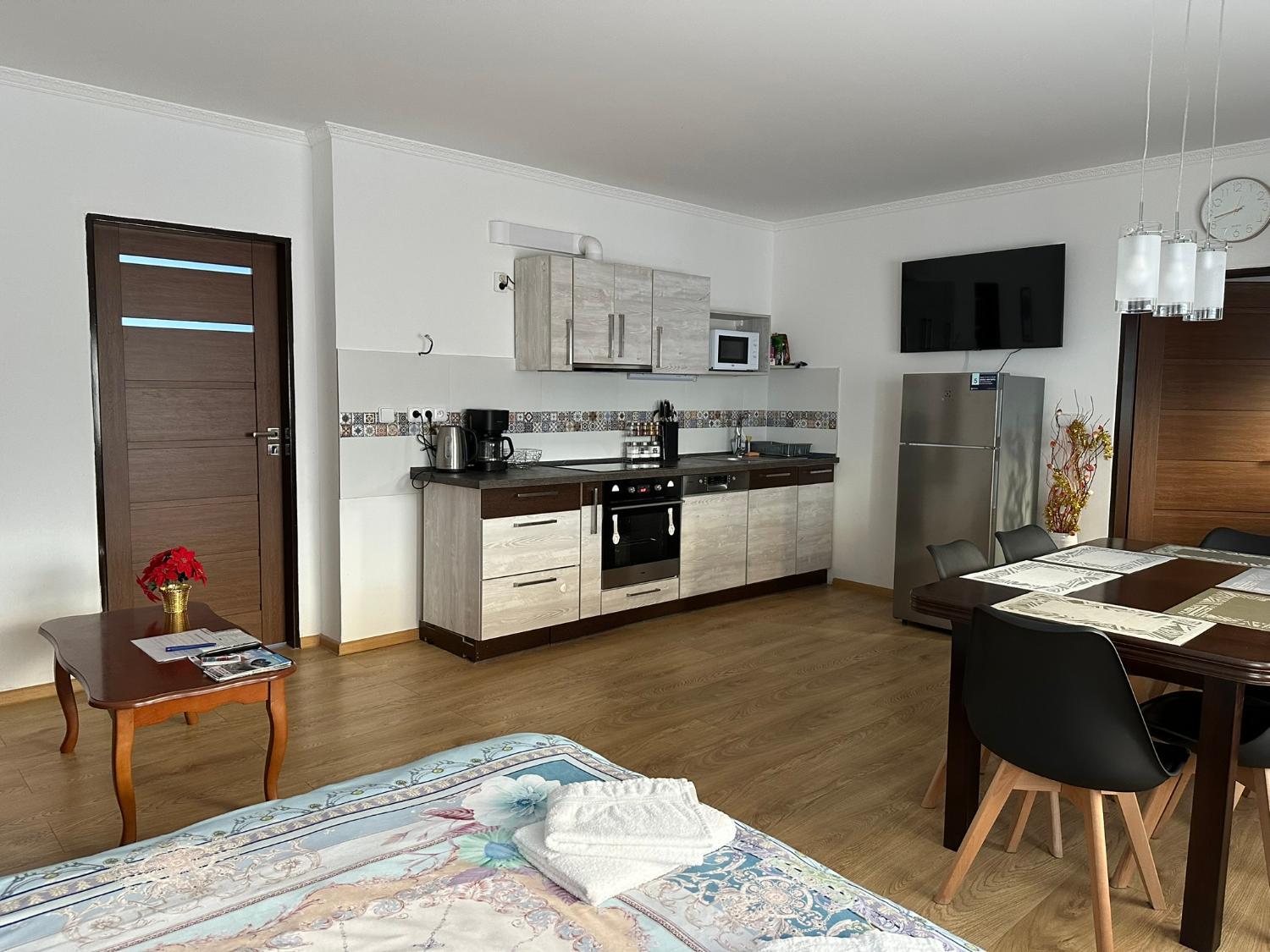 Shared lounge/TV area, Apartman v Krusnych horach-free parking, Karlovy Vary