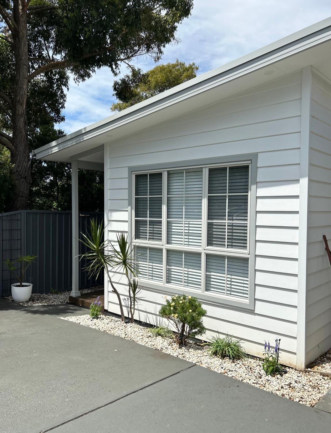 4, Woonona Family Beach Villa 2 bedroom Brand new, Wollongong - Inner