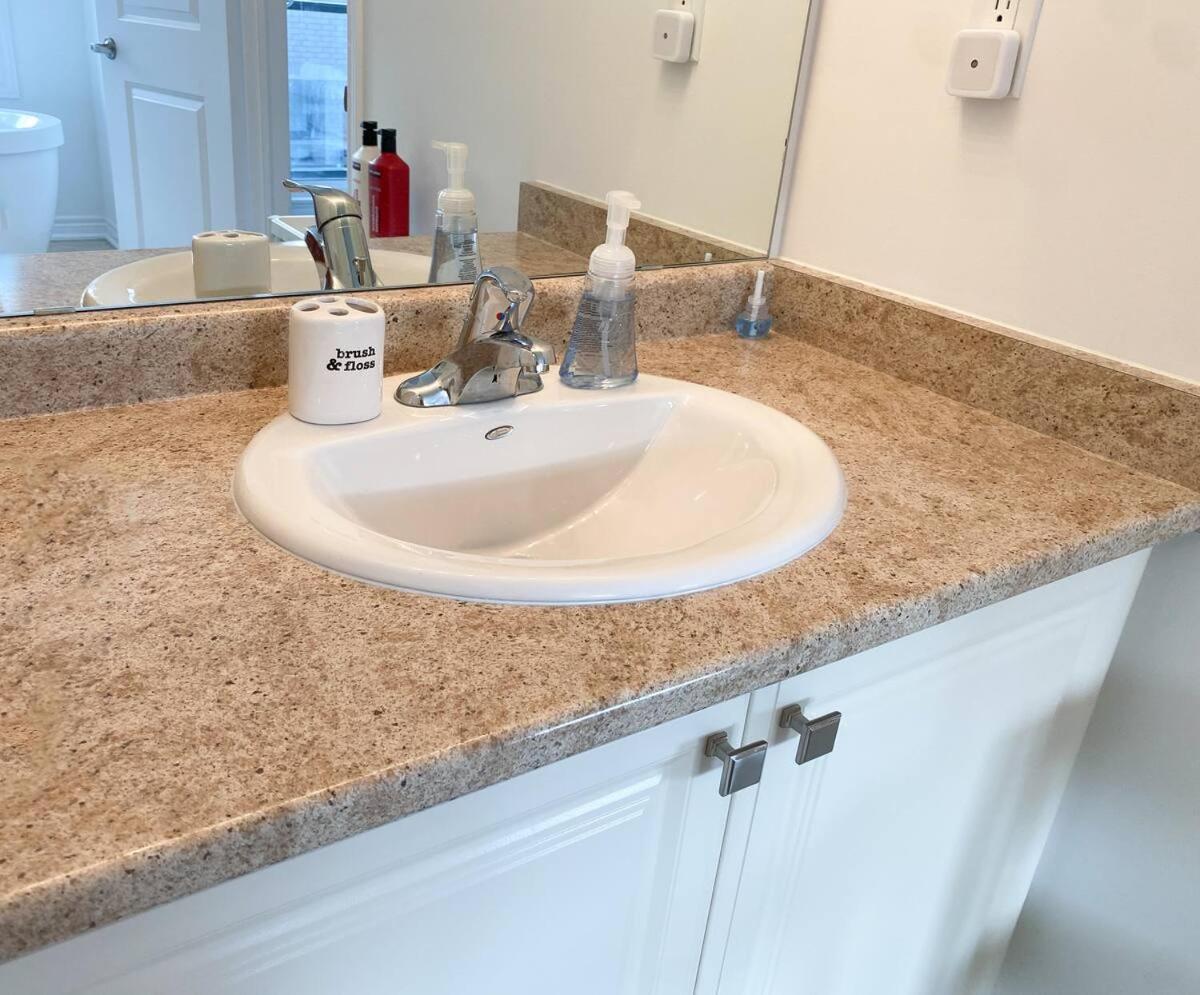 1, Dockside Luxury Living Bedroom Bathroom, Durham