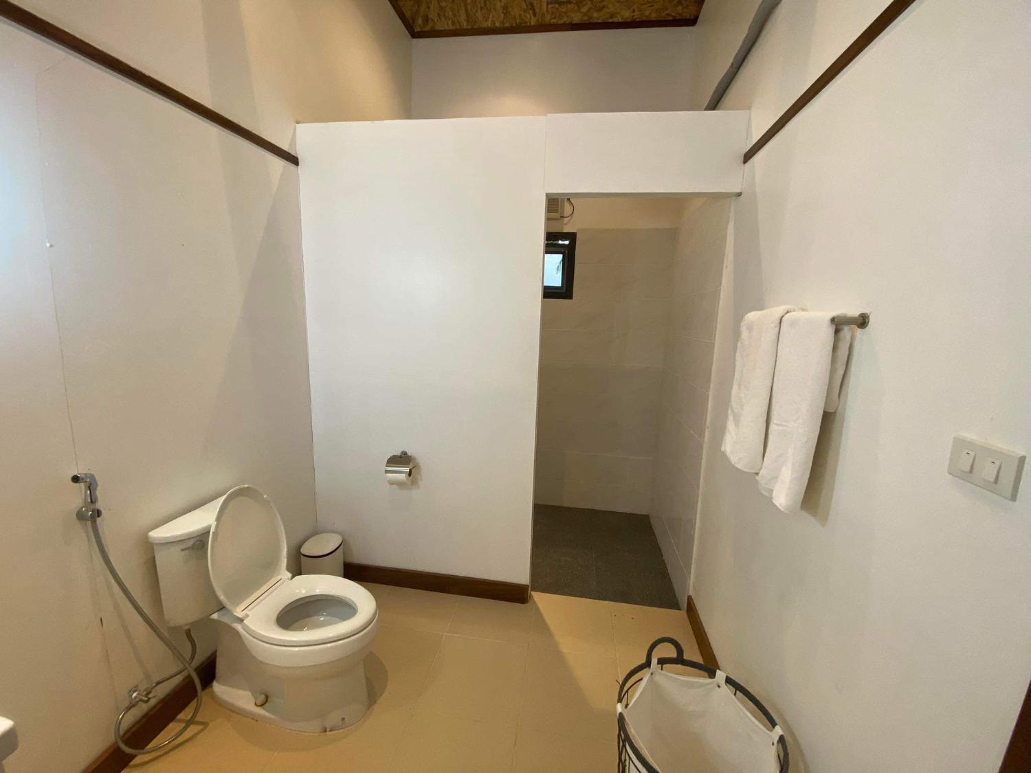 Bathroom 2, Cashewnut Cove, Muang Satun