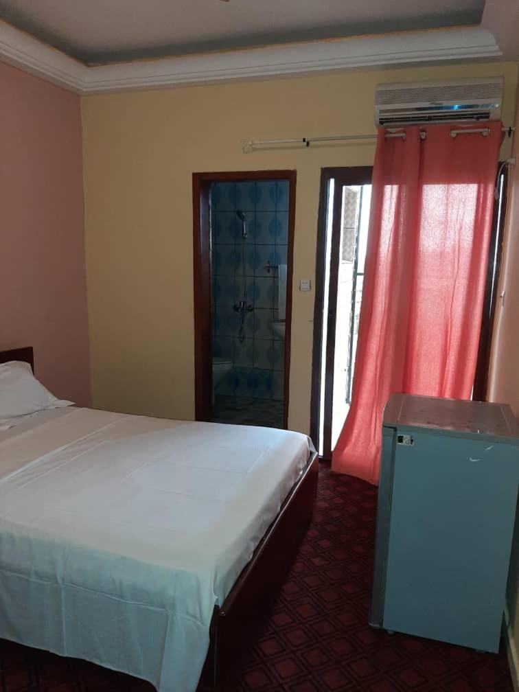 2, HOTEL KEUTCHA, Wouri