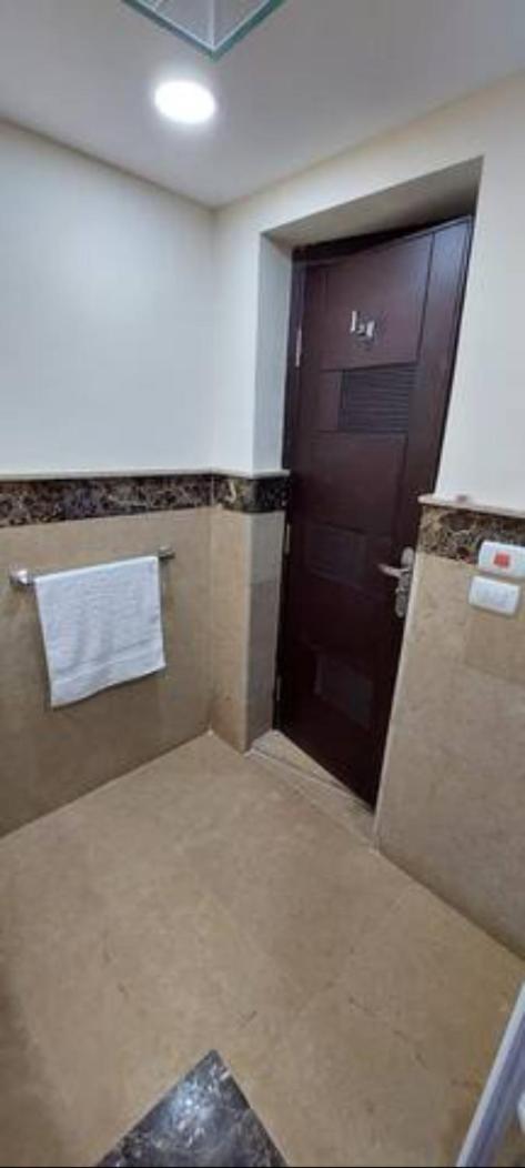 3, Marron Serviced Studios and Rooms, New Cairo 1
