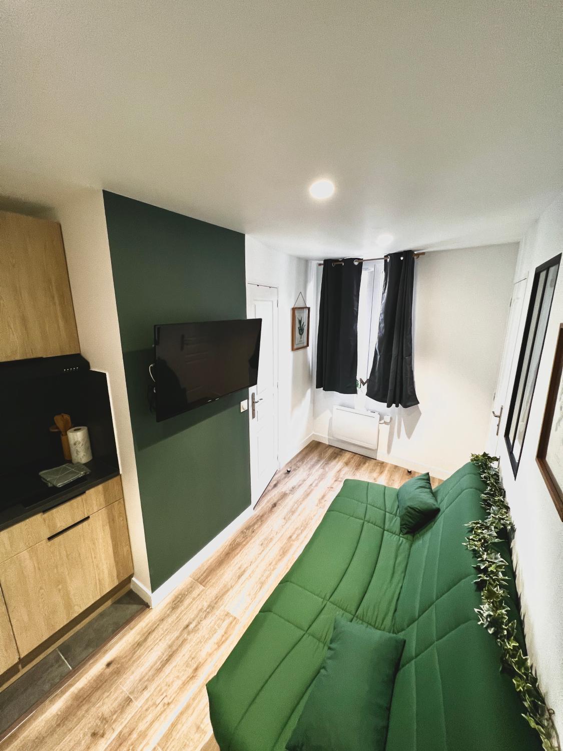 3, Immeuble de 4 appartements a themes, Somme