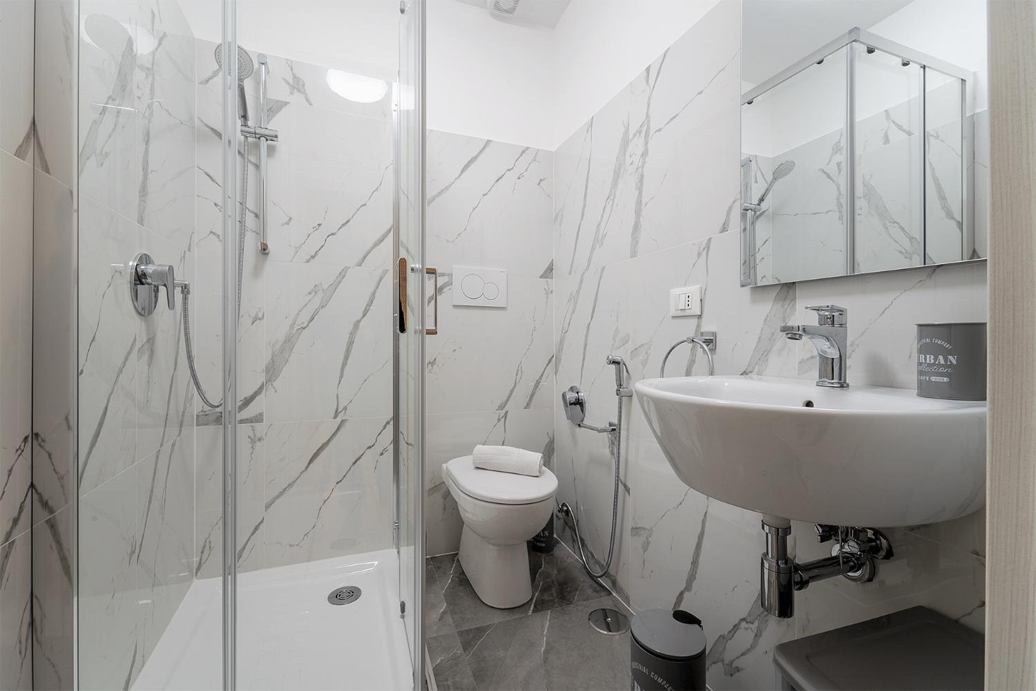Bathroom, TERMINI HOLIDAY, Rome
