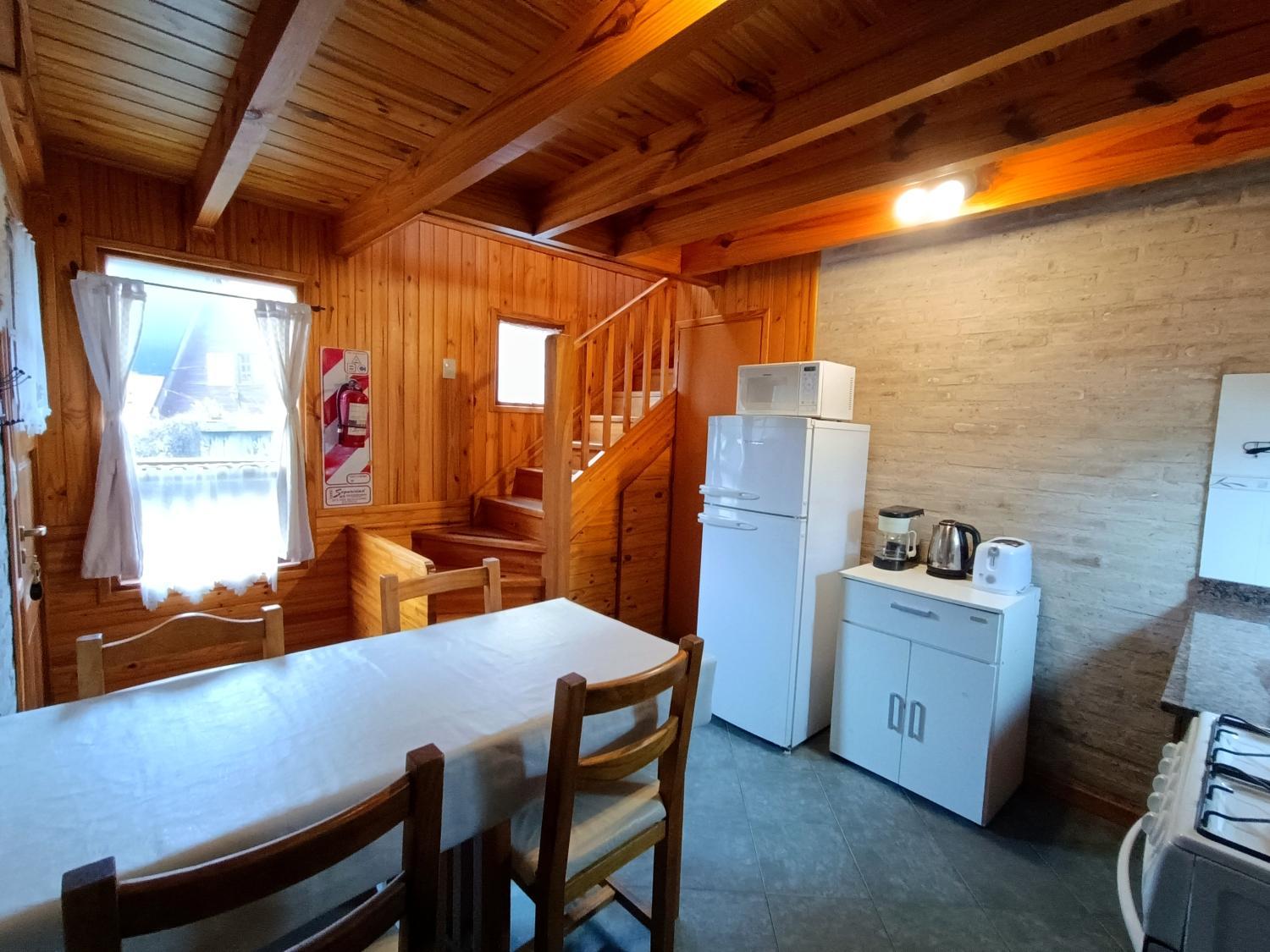 Facilities 4, Cabanas del Arroyo, Lacar