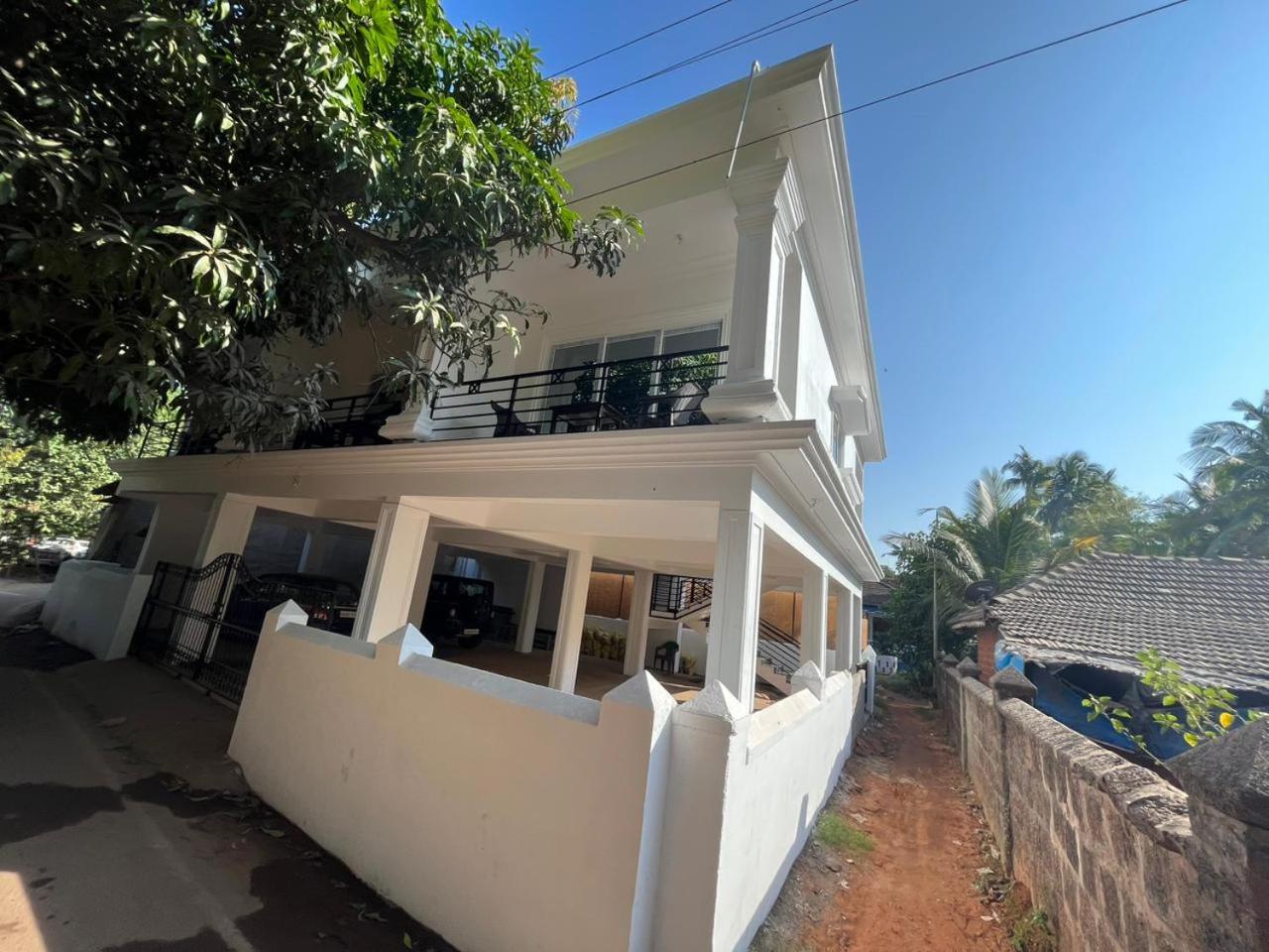 Others 4, Ocean's Edge By Vincen, North Goa