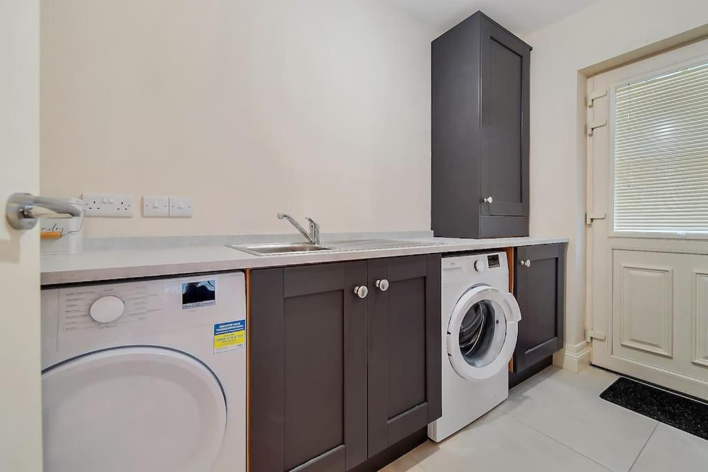 5, Stylish 1 Bed Townhouse, Derry and Strabane