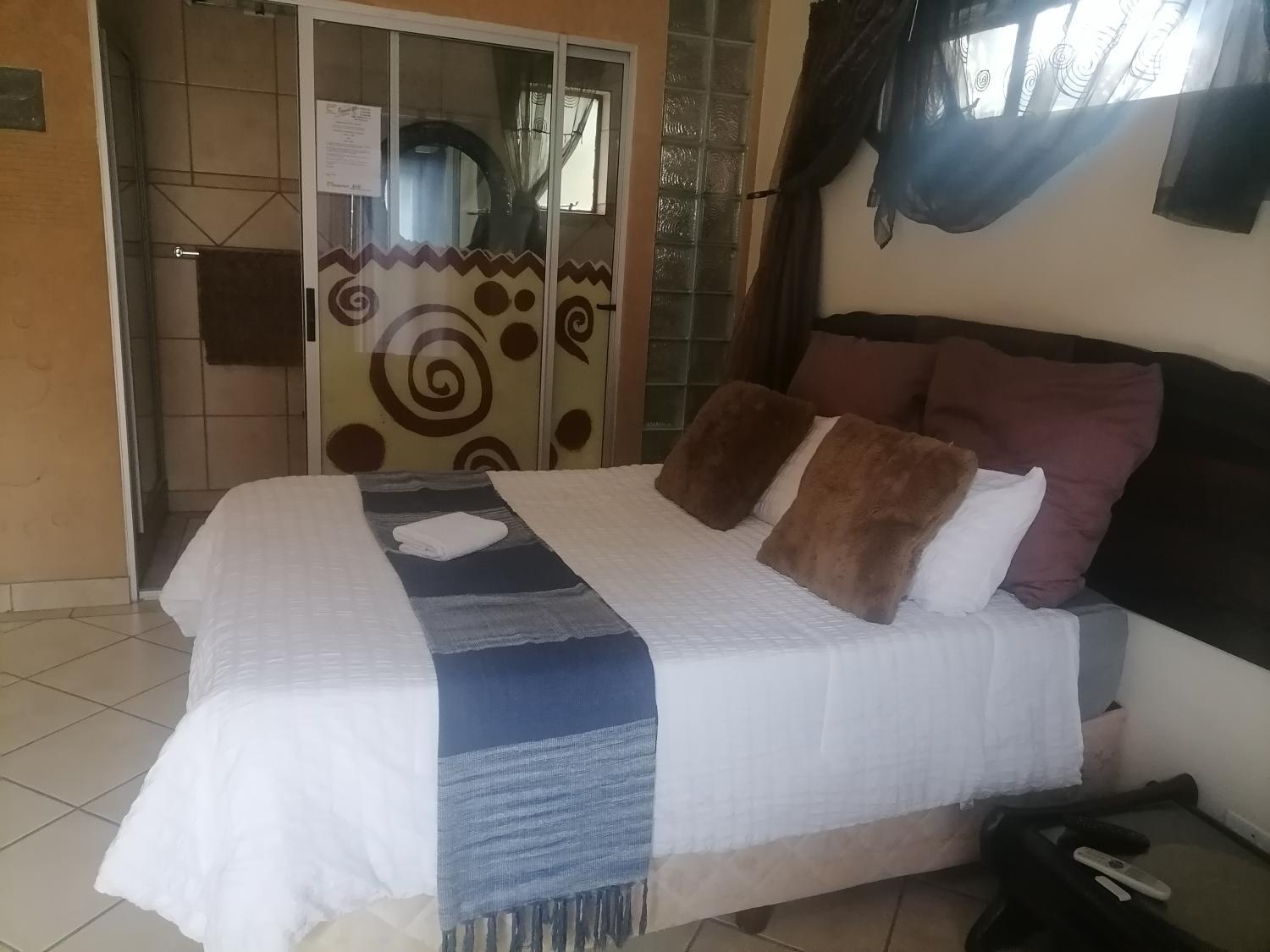 4, Texas Suites, Mopani