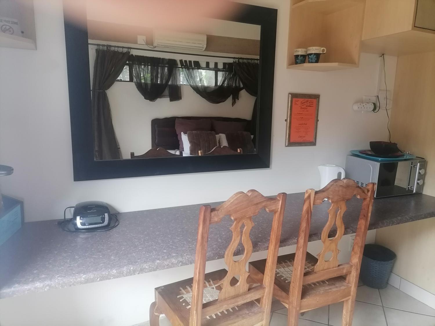 5, Texas Suites, Mopani
