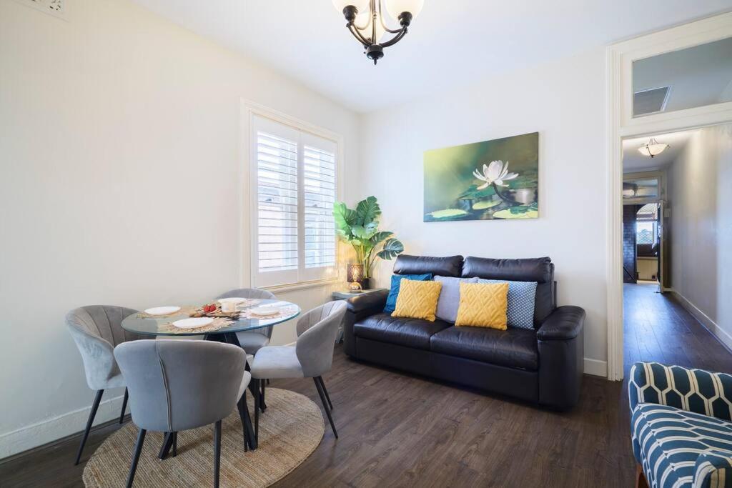 Facilities 4, Water front - KING 3 Room Rooftop The Rocks #E2, Sydney