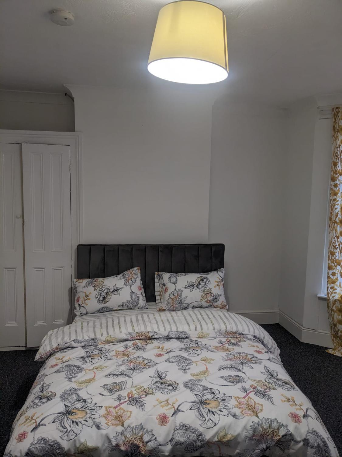 3, Contractors Accommodation in Gillingham - Ideal for long and short stay, Medway