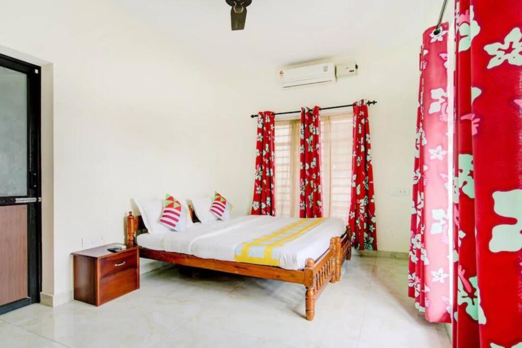2, Peaceful Living Suite - 4 Bedroom Villa, Ernakulam