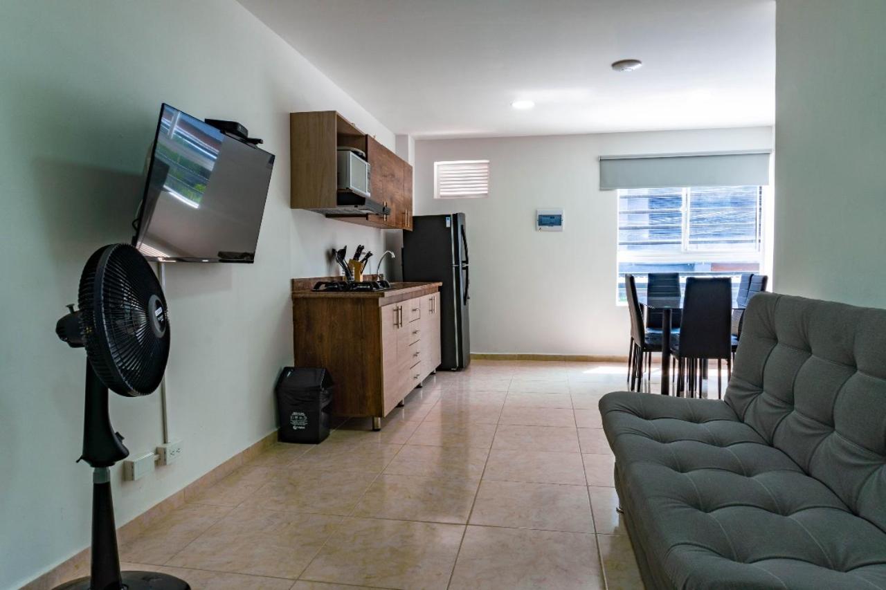 Kitchen 2, Apartamentos San Javier, Medellín