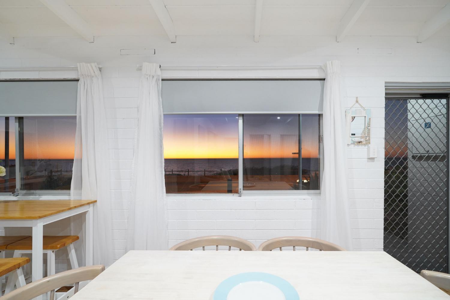 Bar/lounge 2, OCEA84 - Quinns Beach Shack: Ocean Views, Wanneroo